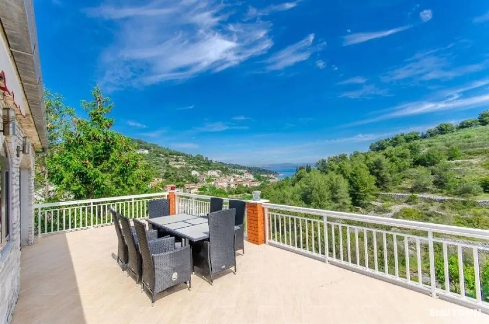 Star - With Swimming Pool - A5 - Öne Çıkan Resim