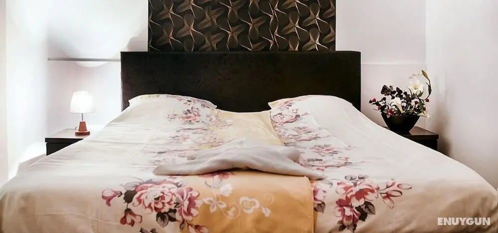Stars Hotel - Öne Çıkan Resim