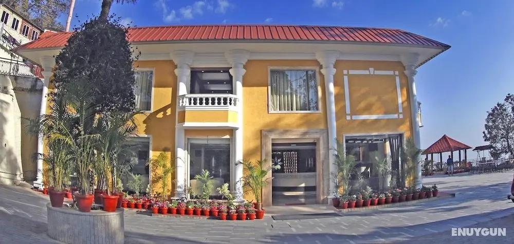 Starz Clarks Inn Mussoorie - Öne Çıkan Resim