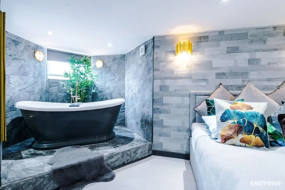 Stay With Empire- Dickson Road - Öne Çıkan Resim