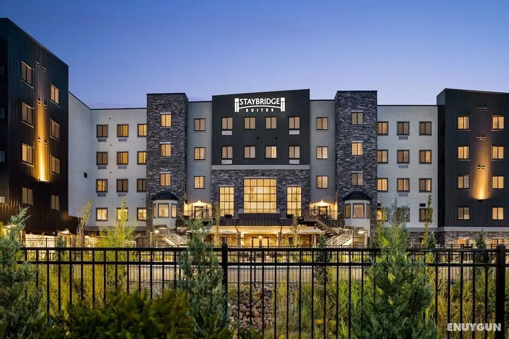 Staybridge Suites Colorado Springs NE Powers, an IHG Hotel - Misafir Tesisleri ve Hizmetleri