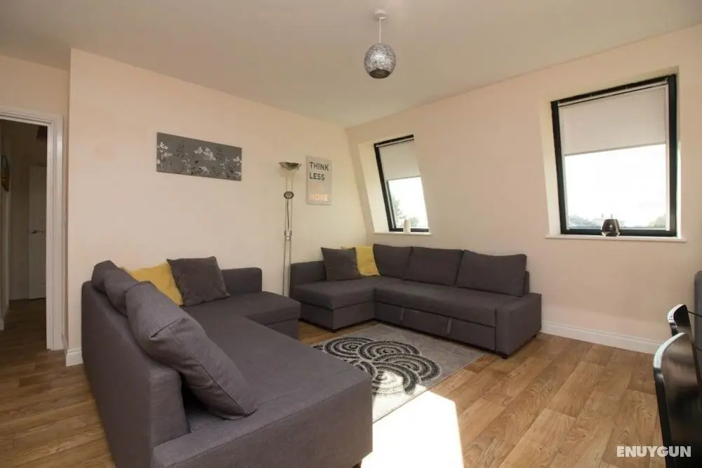 Stayzo Castle Penthouse 17 - A Clean Fresh Modern Apartment With Free Wi-fi - Öne Çıkan Resim