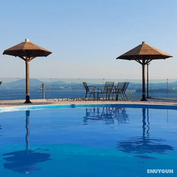 Stefanos Place - Öne Çıkan Resim