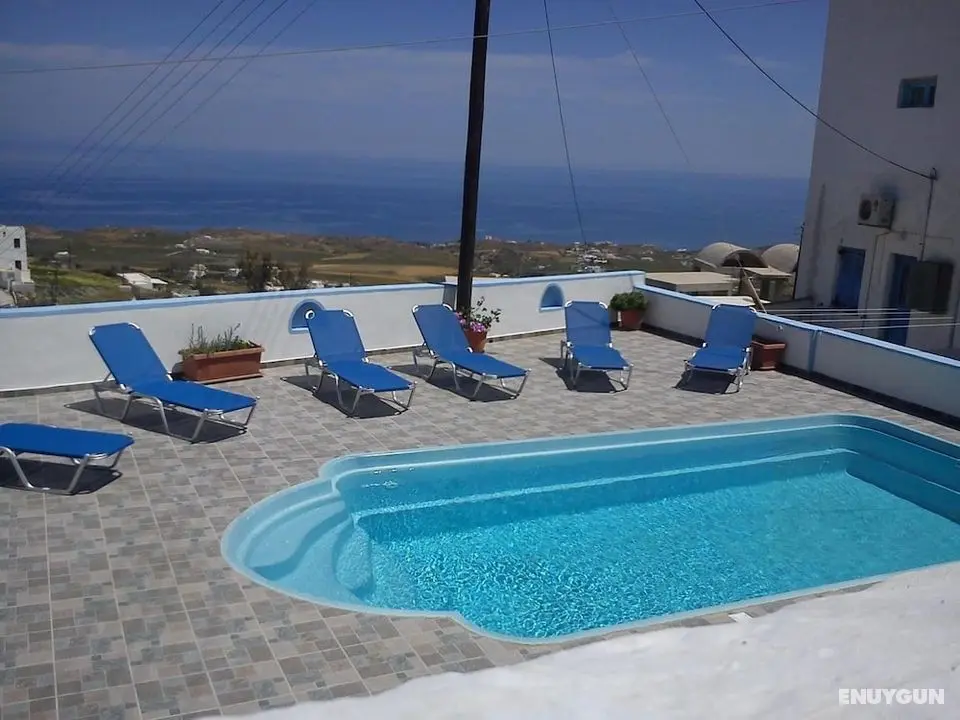 Stella Nomikou Apartments - Havuz