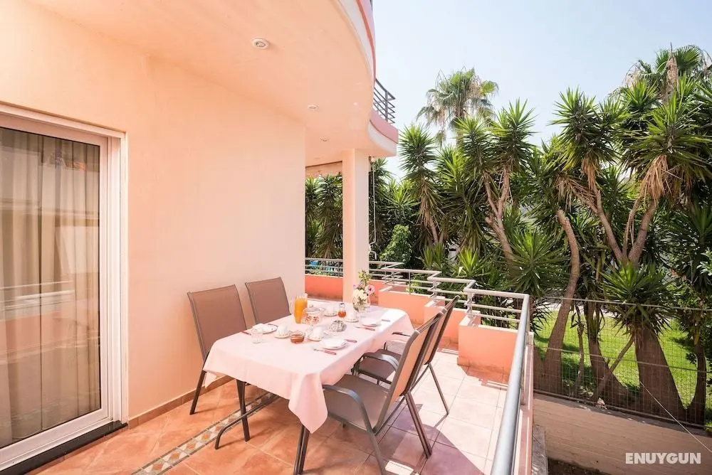 Steps to the Beach Spacious Home-Parking - Öne Çıkan Resim