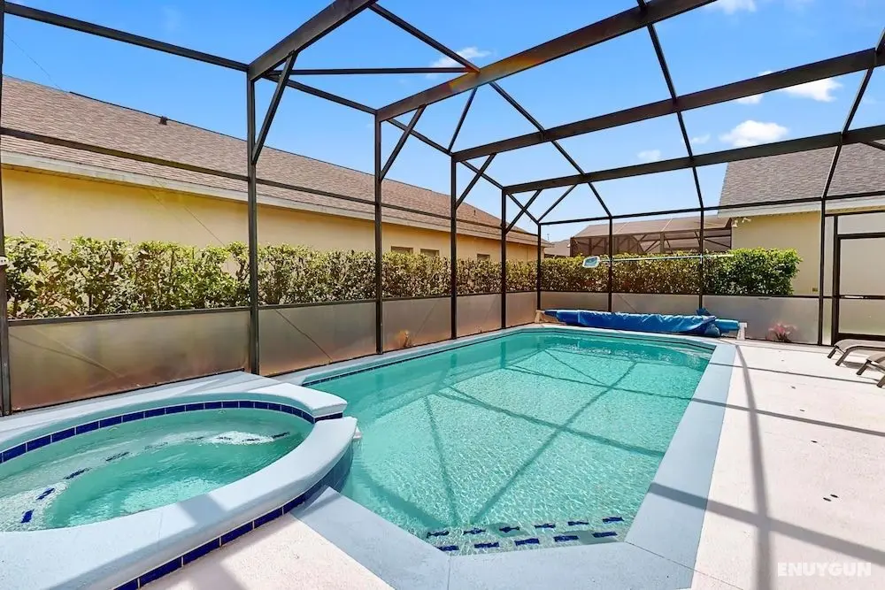Steven's Glenbrook Vacation Home - Havuz