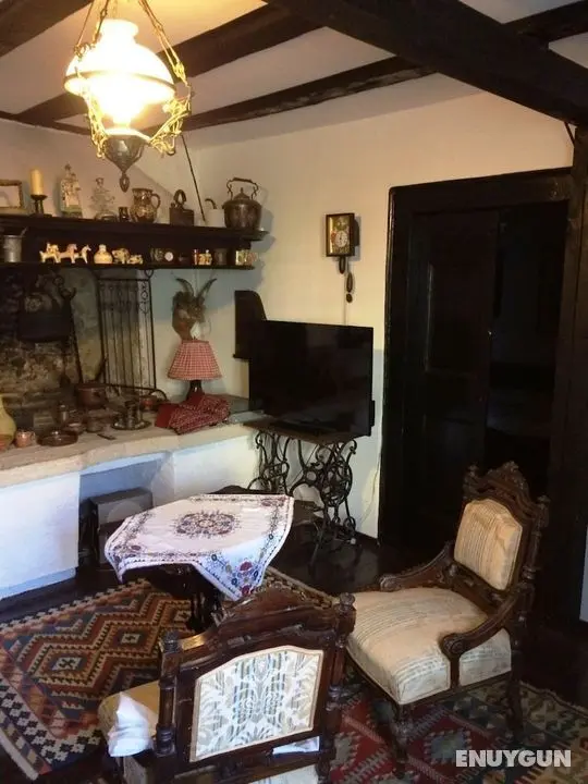 Stone House Heitzler - Öne Çıkan Resim