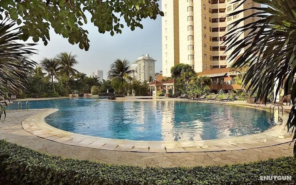 Strategic 3BR Apt at Sudirman Tower Condominuim - Dış Mekan