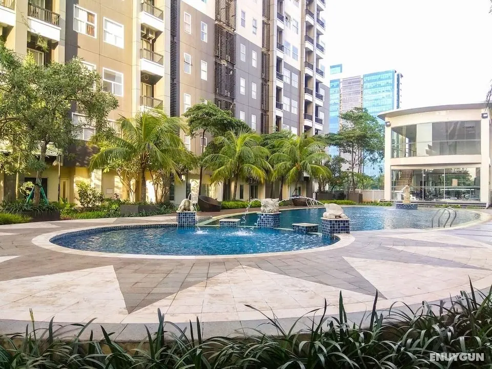 Strategic Studio Apartment At Silkwood Residences Alam Sutera - Havuz