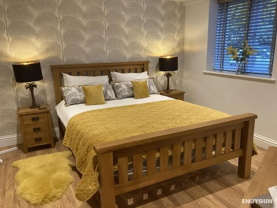 Streamside Apartment - Öne Çıkan Resim