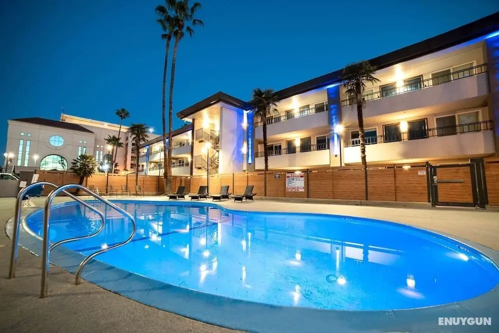 Studio 6 Suites – Stockton, CA – Waterfront - Havuz