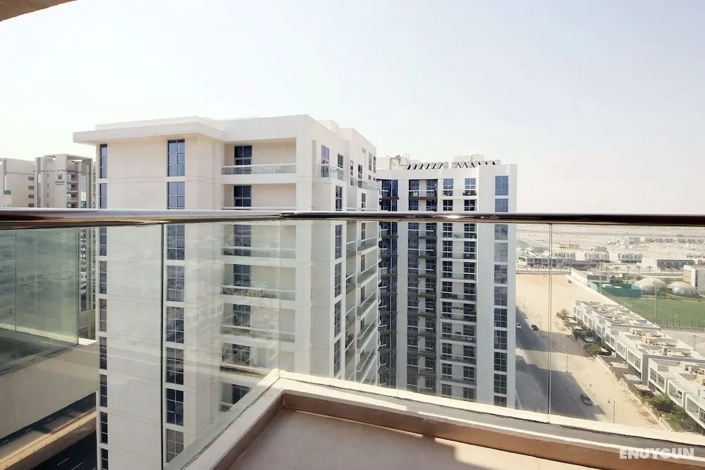 Studio Apartment in Azizi Samia - Oda Düzeni