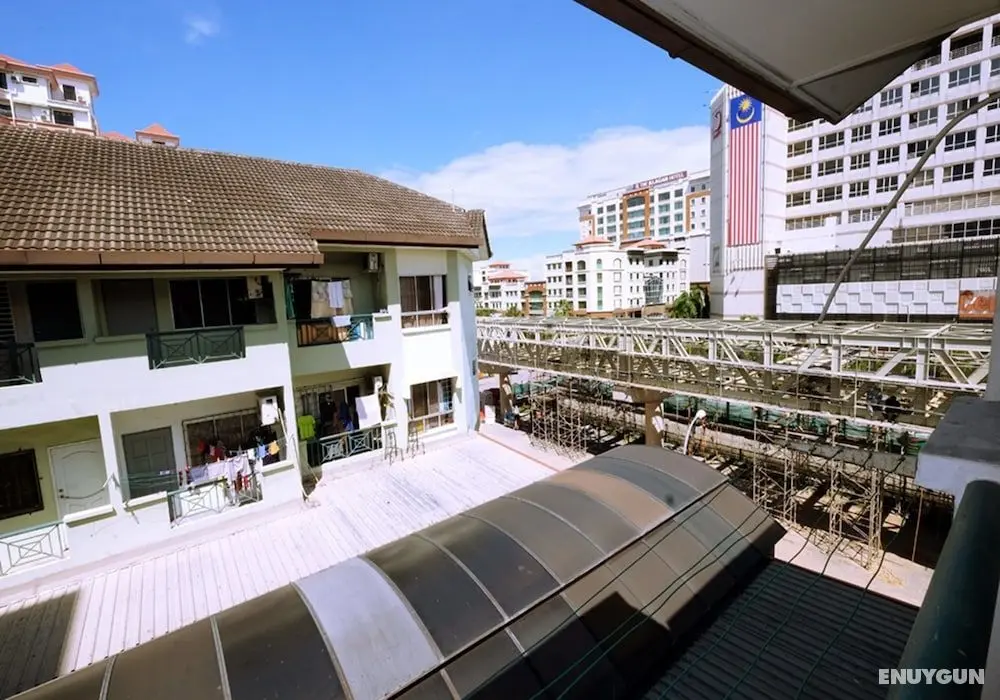 Studio Apartment @ KK City Center - Konum Öne Çıkanlar