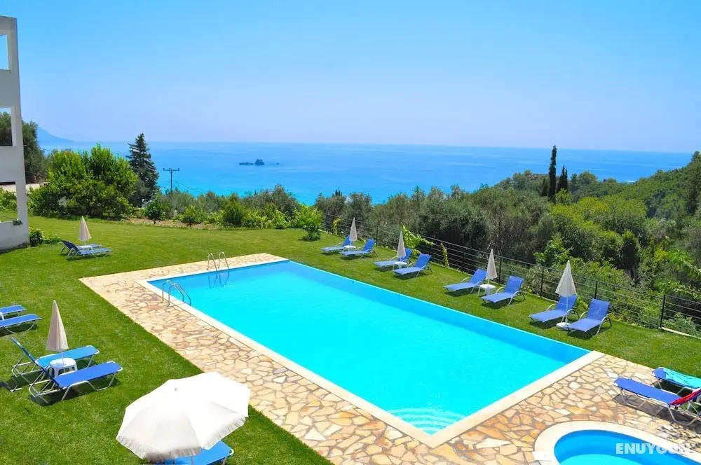 Studio Apartments Paradise With Large Swimming Pool at Pelekas Beach - Plaj