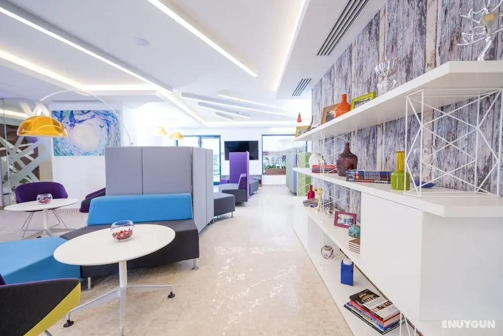 Studio One Accommodation Suites - Lobi