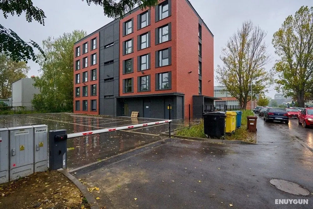 Studio Wrocław Fabryczna by Renters - Dış Mekan