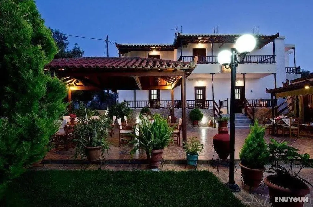 Studios Filippos - Öne Çıkan Resim