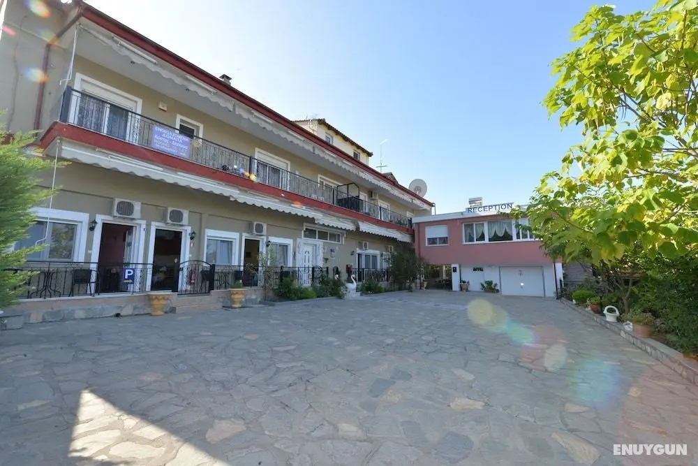 Studios Kostas & Despina - Öne Çıkan Resim