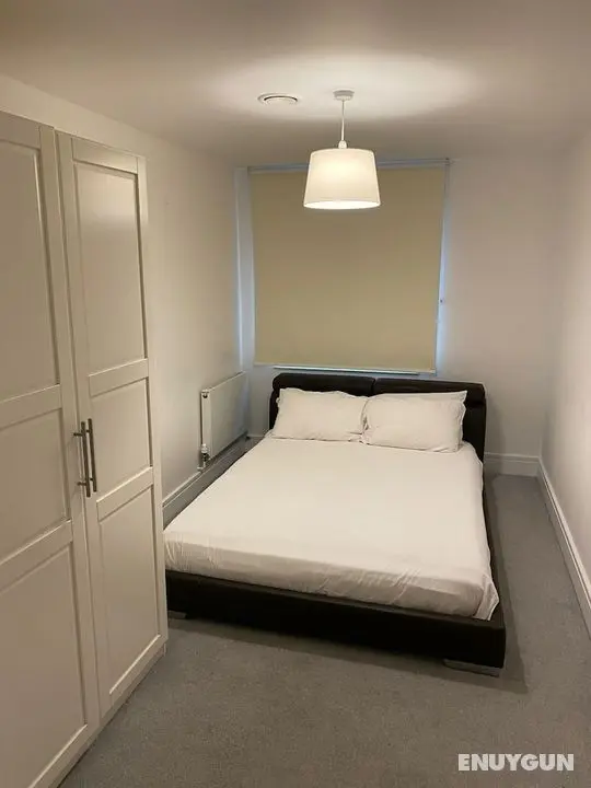 STUNNING 2 BED APARTMENT WITH PARKING - Oda