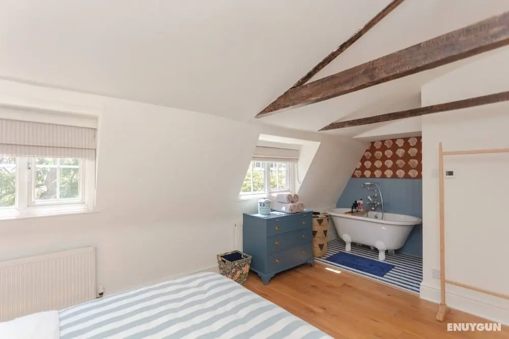 Stunning 2 Bedroom Apartment in the Heart of Chelsea - Oda
