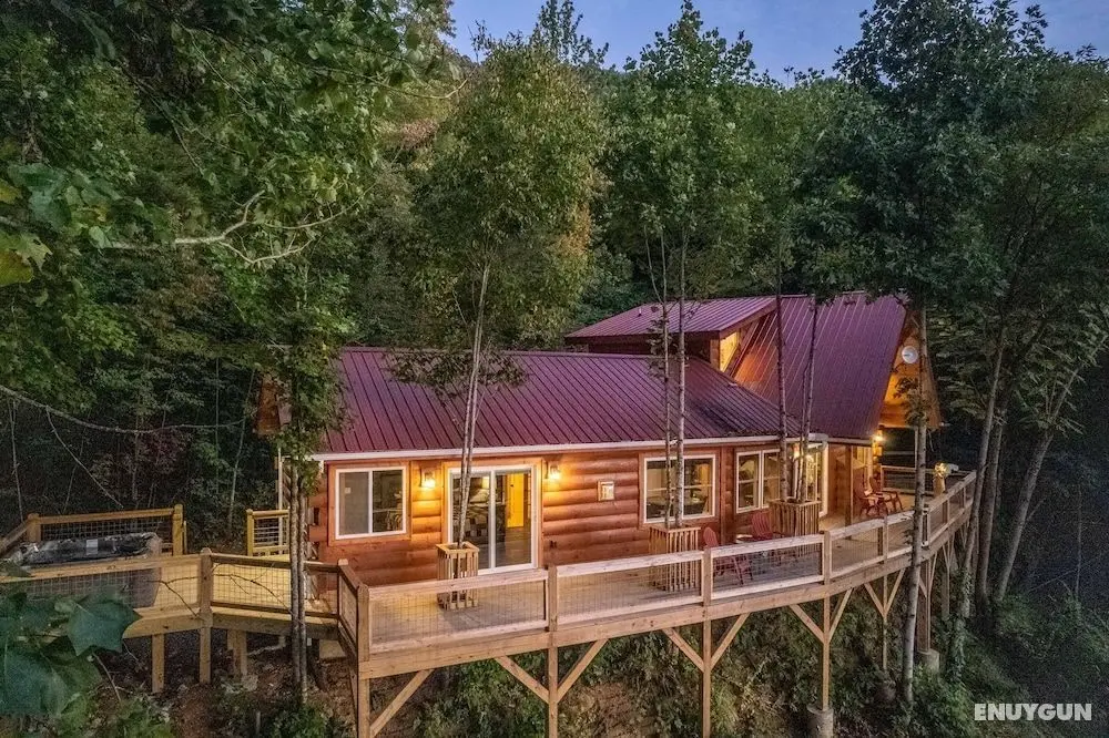 Stunning 2BR Cabin with Mountain Views - Öne Çıkan Resim