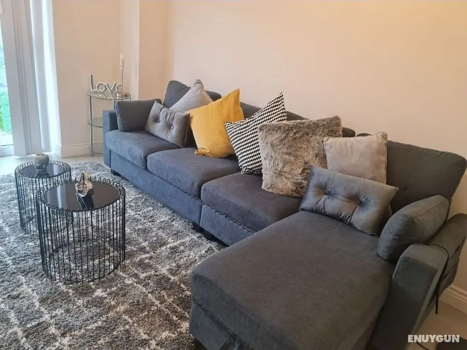Stunning 3-bed House in Wolverhampton - Öne Çıkan Resim