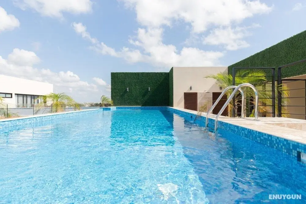 Stunning 3BR PH Private Pool Best Location Sky Pool Amenities - Öne Çıkan Resim