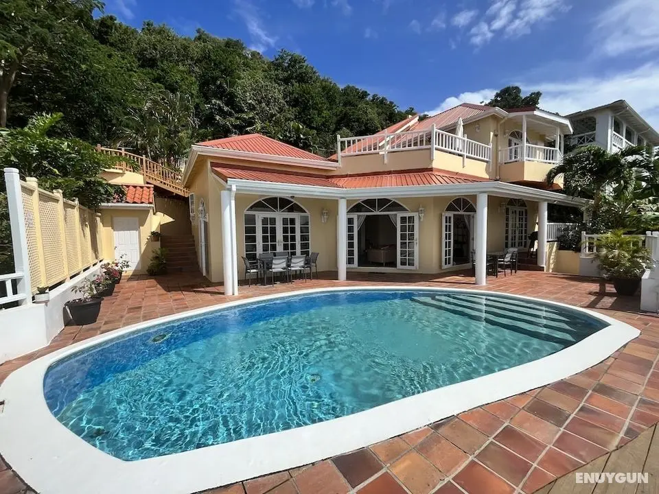 Stunning 4-bed Villa in Gros Islet, St Lucia - Öne Çıkan Resim