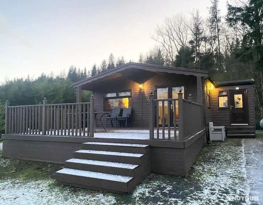 Stunning 4-bedroom Cabin With Hot Tub in Beattock! - Öne Çıkan Resim