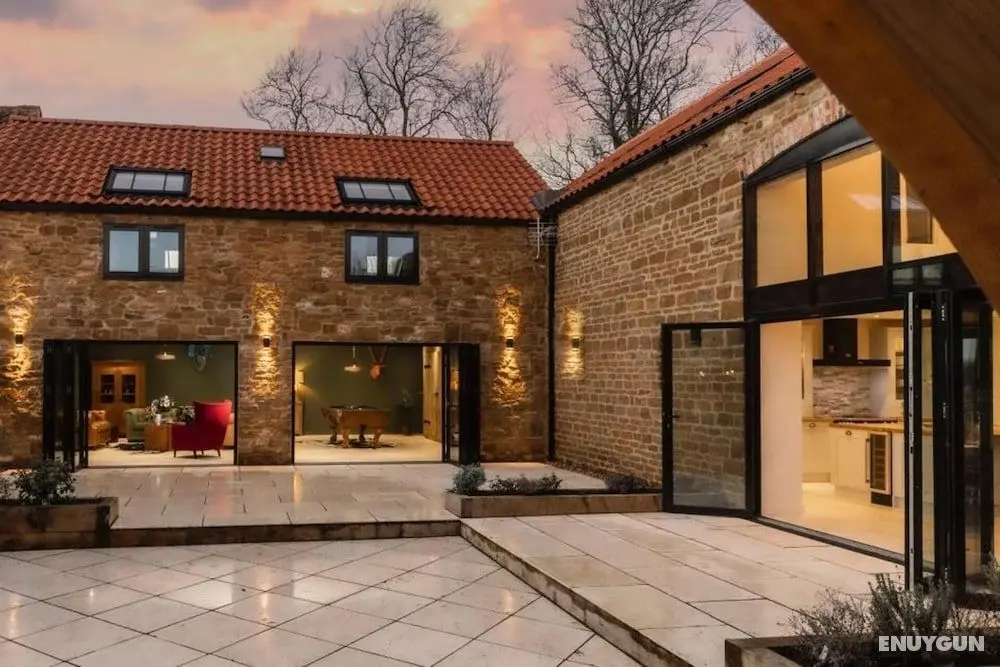 Stunning Barn Sleeps 10 With Hot Tub nr Melton - Öne Çıkan Resim