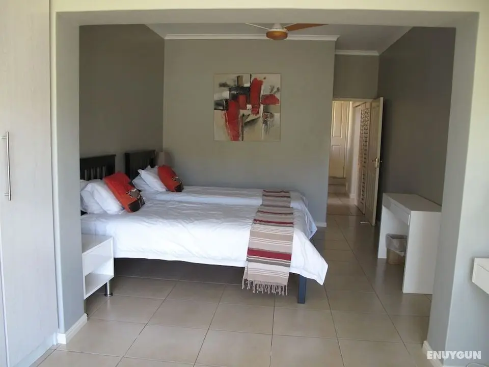 Stunning Cape Peninsula Holiday Villa With Pool - Oda