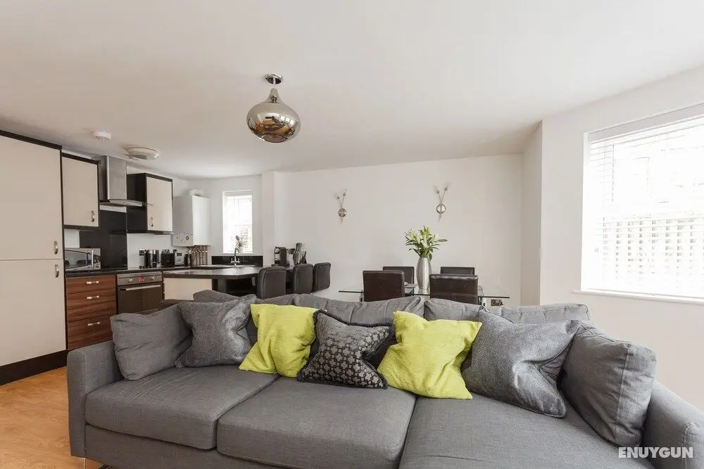 Stunning Contemporary Apartment - Öne Çıkan Resim