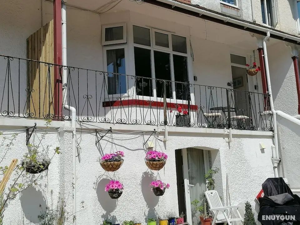 Stunning Holiday Accommodation by the sea - Dış Mekan
