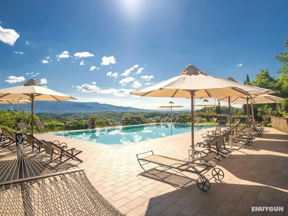 Stunning Holiday Home in Figline Valdarno With Barbecue - Öne Çıkan Resim