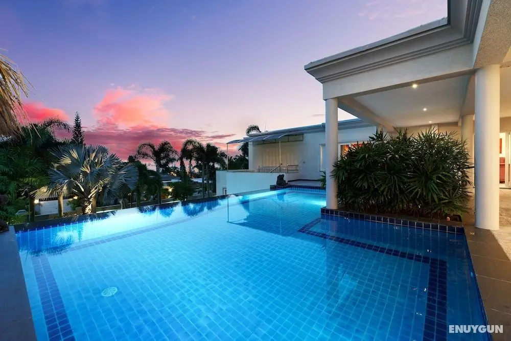 Stunning Luxury Golf and Pool Villas - Öne Çıkan Resim