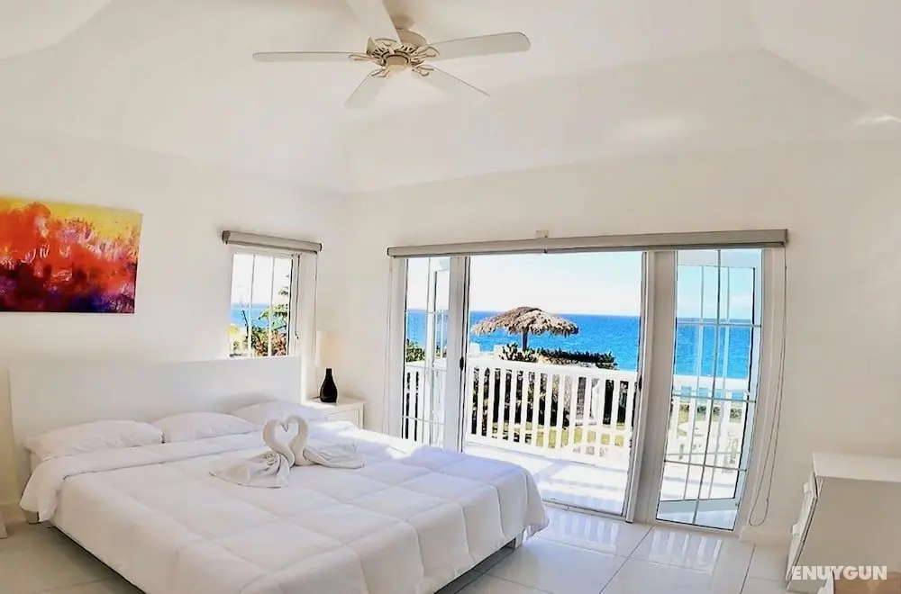 Stunning Ocean View - Öne Çıkan Resim