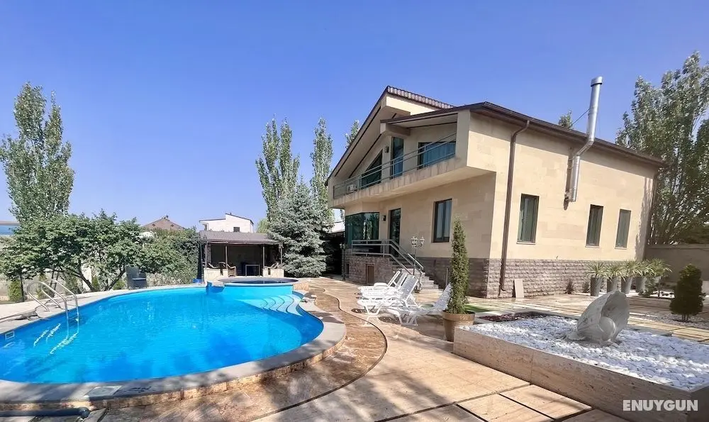 Stunning Villa Private Pool Near Yerevan Centre - Öne Çıkan Resim
