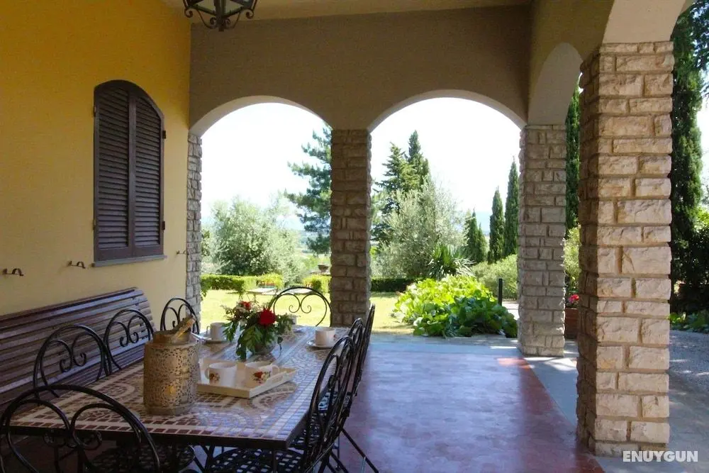 Stunning private villa with WIFI, private pool, TV, terrace, pets allowed, parking, close to Arezzo - Dış Mekanlar