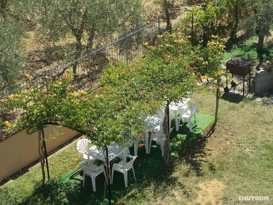 Stunninh Villa in Cortona With Mountain-views - Dış Mekanlar
