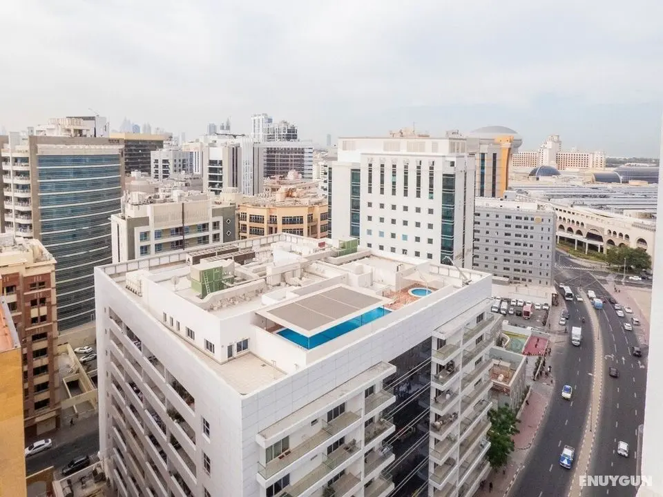 Stylish 1BR Apartment in Al Barsha Dubai - Oda Düzeni