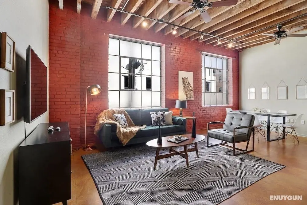 Stylish 3br/3ba Industrial Apt in Nola by Domio - Öne Çıkan Resim