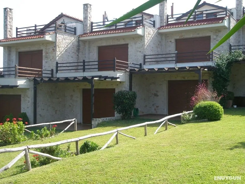 Stylish, big & bright family Villa next to Beach - Öne Çıkan Resim