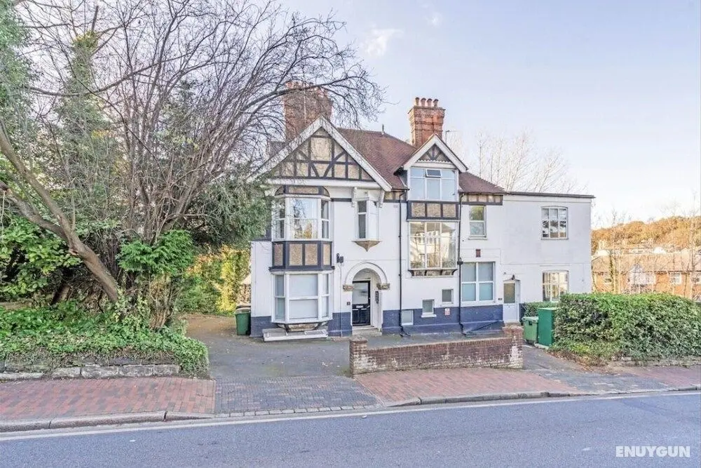 Stylish Large 1-bed Apartment in Tunbridge Wells - Dış Mekan