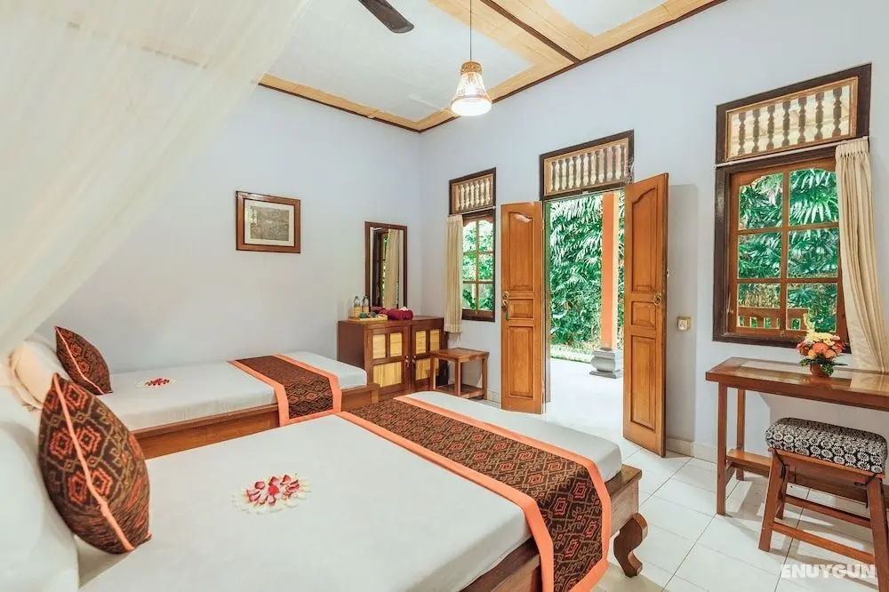 Suastika Lodge - Öne Çıkan Resim