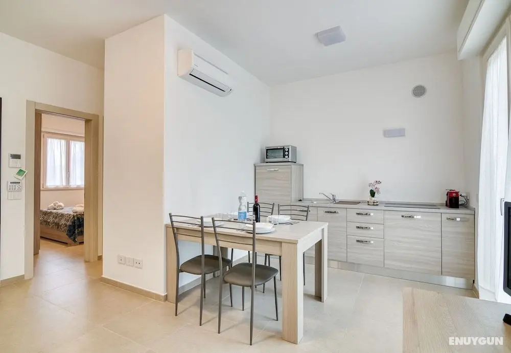 Suite 3 Ondina Viareggio 200m From sea - Öne Çıkan Resim