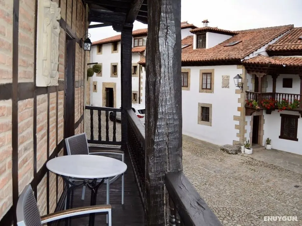 Suites con Jacuzzi Santillana - Oda