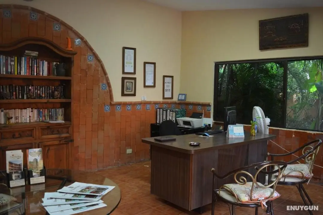 Hotel & Suites Hacienda San Miguel - Lobi
