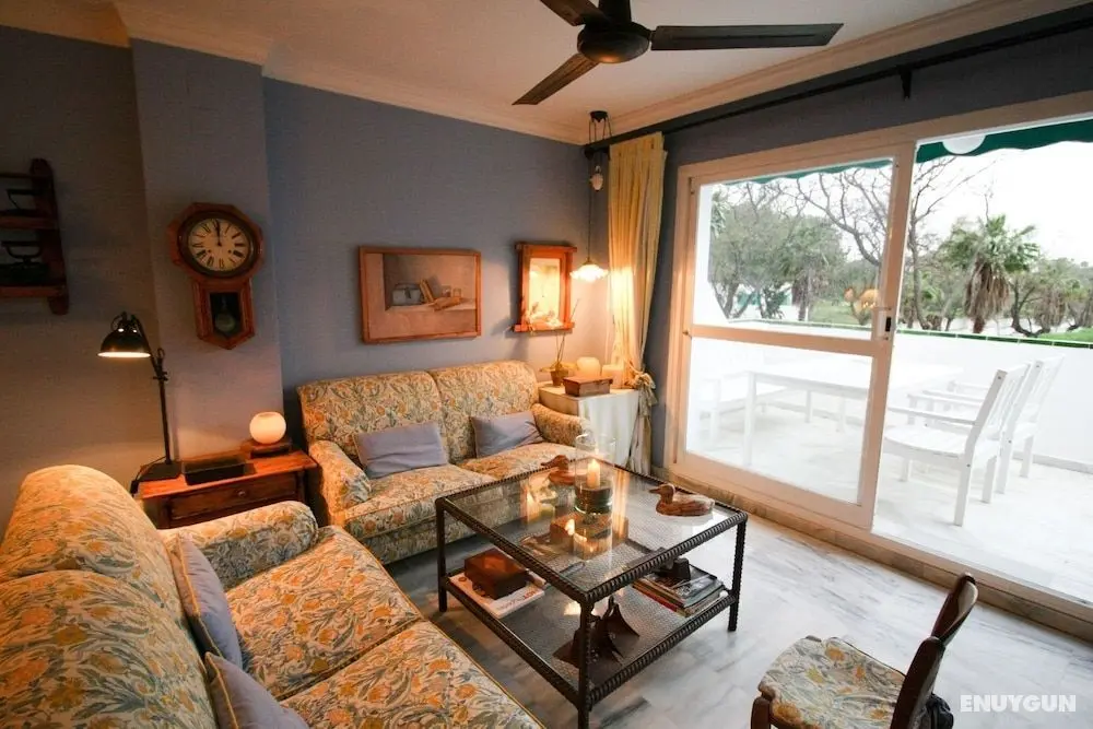 Suitur beachfront duplex with pool and sea views - Öne Çıkan Resim