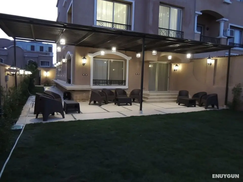 Sultan Luxurious Townhouse Near AUC - Öne Çıkan Resim