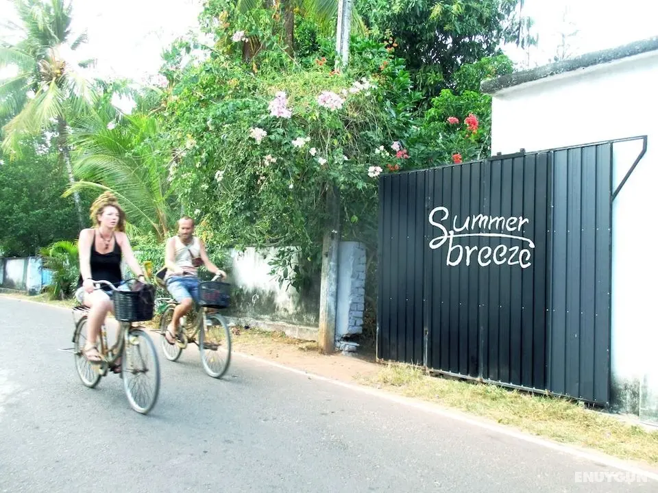 Summer Breeze Weligama - Öne Çıkan Resim
